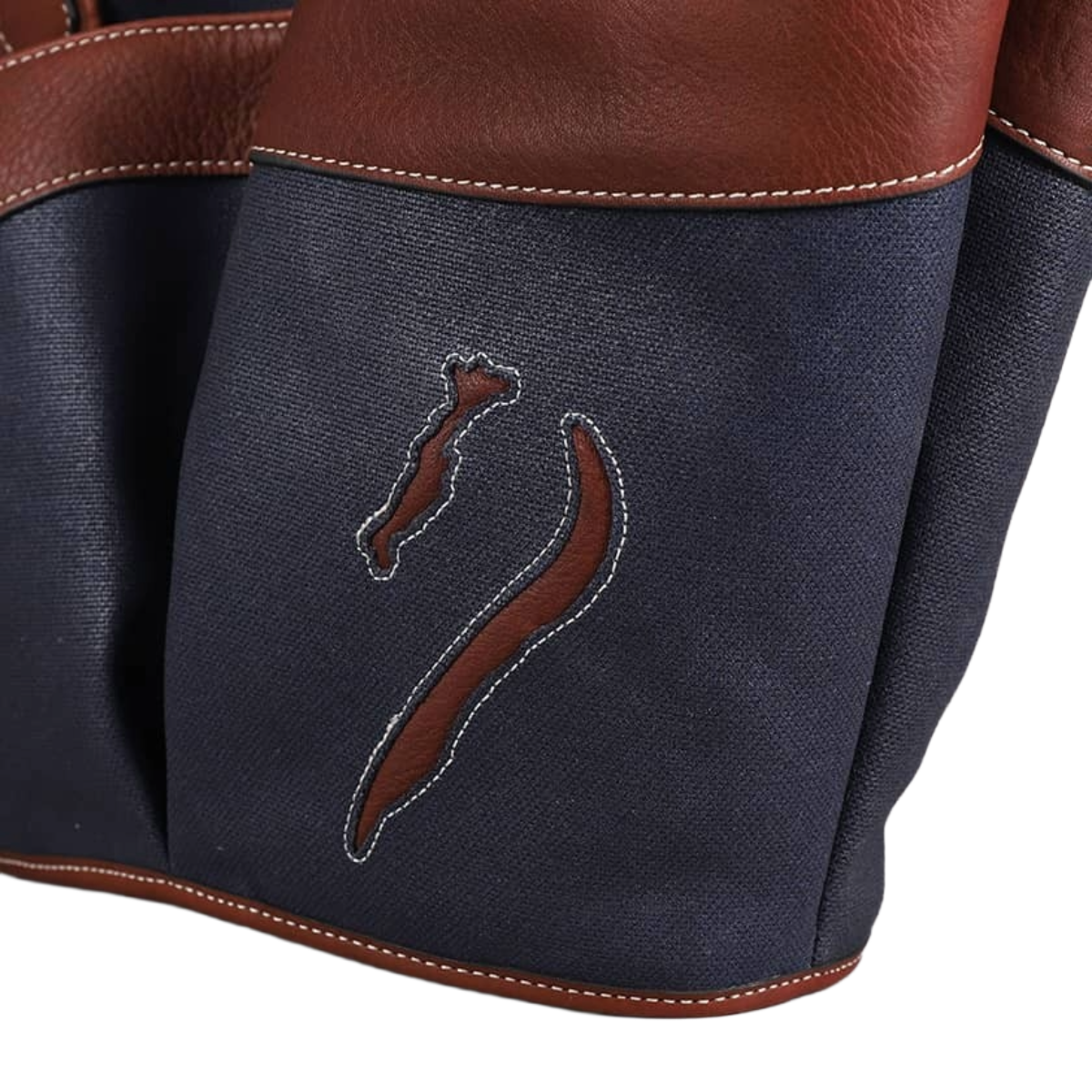 Antares Oliva Grooming Bag - Chestnut/Navy - Logo Detail