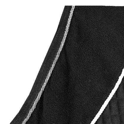 Equinavia Vinter Thermal Stable Blanket close up view in black