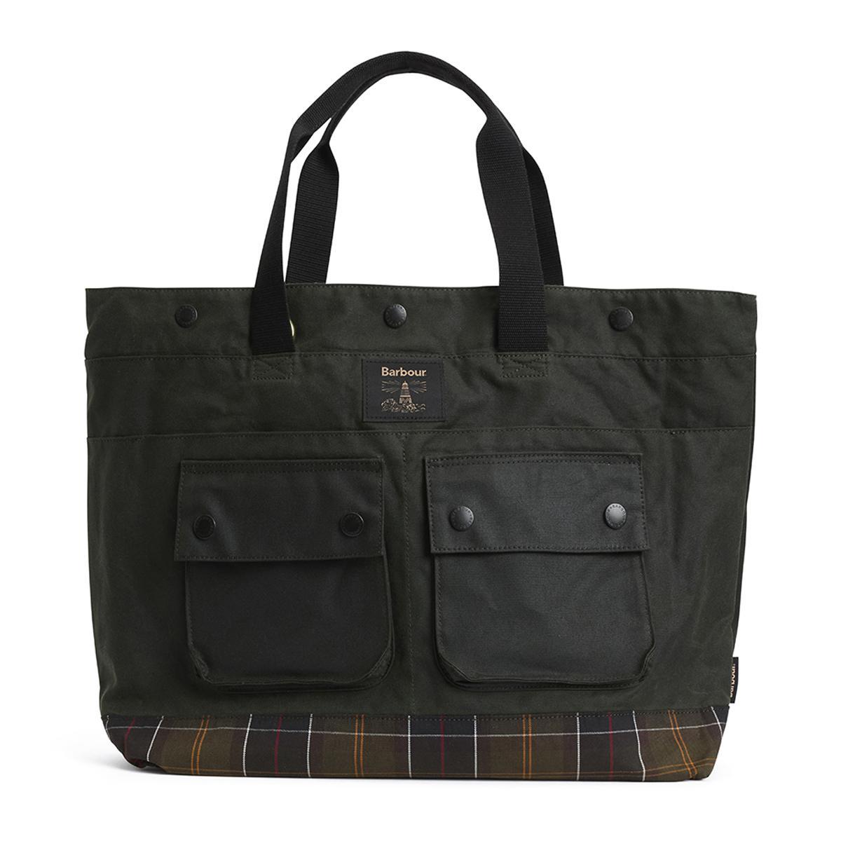Barbour Men's Field Wax Tote Bag | Farm House Tack