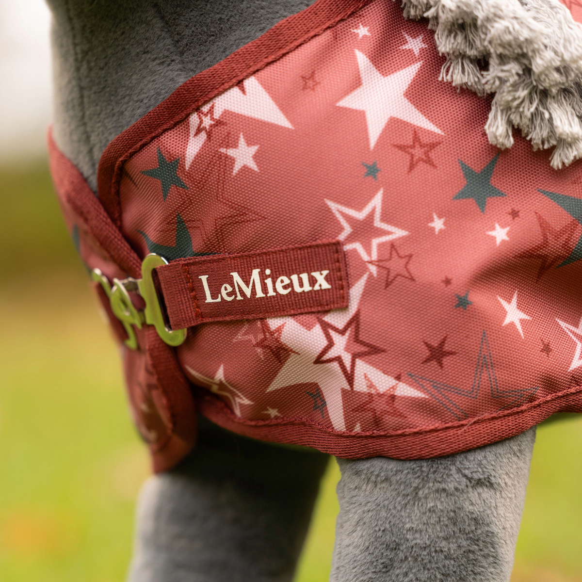 LeMieux Toy Pony Printed Turnout Rug-Spiced Earth-Logo Close up View