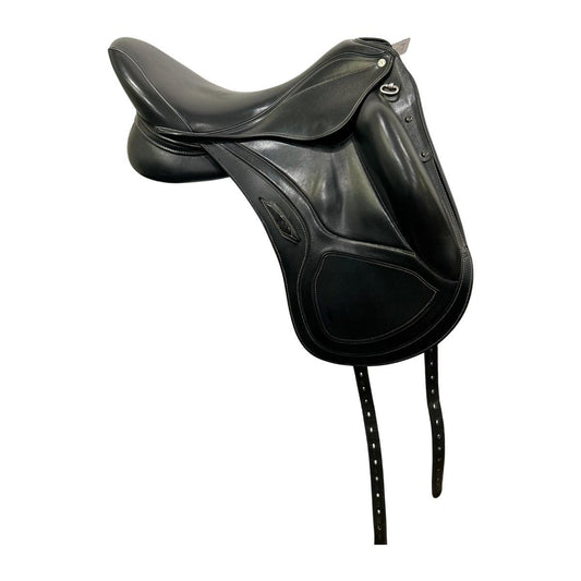 Aviar Rook 18” Used Dressage Saddle