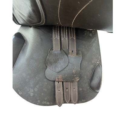 HDR Equipe 17.5” Used Close Contact Saddle
