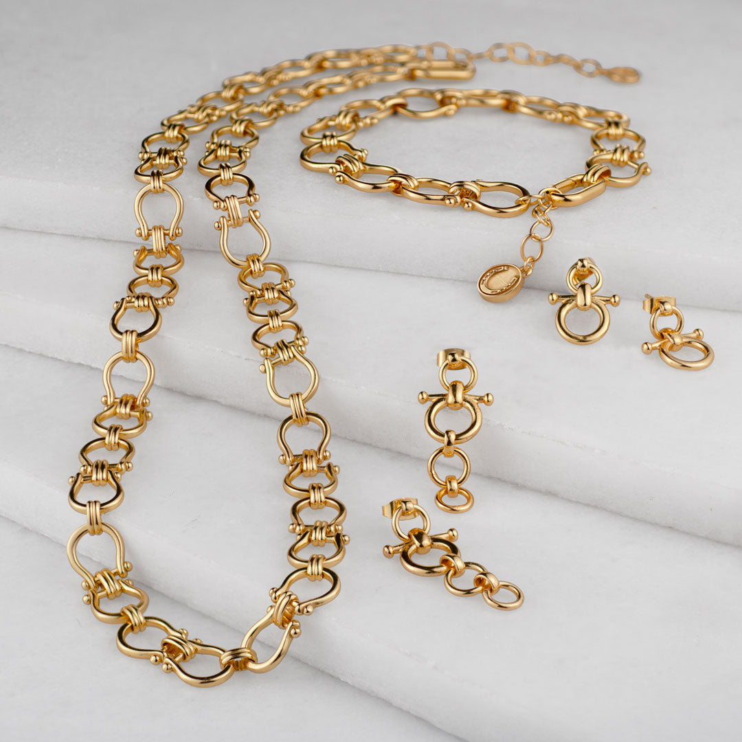 Urban Equestrian  Chapelle - Horseshoe Link Equestrian Necklace in Gold