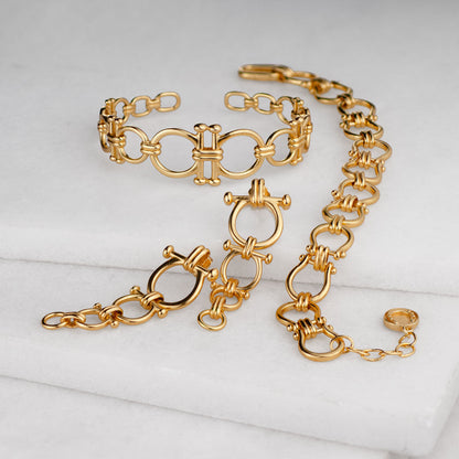 Urban Equestrian  Chapelle - Horseshoe Link Equestrian Necklace in Gold
