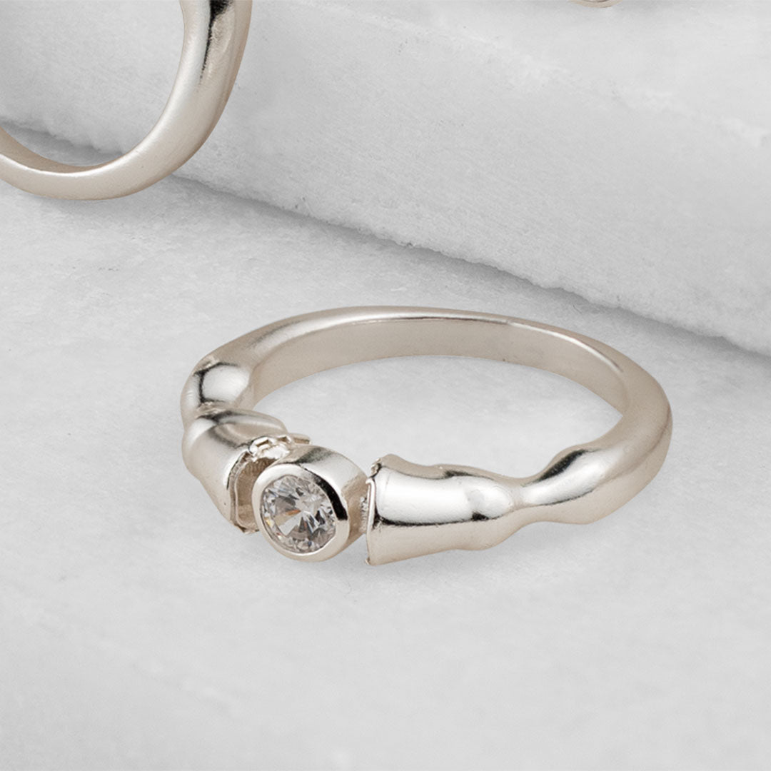Cavallo - Moissanite Horseshoe Earring in Sterling Silver