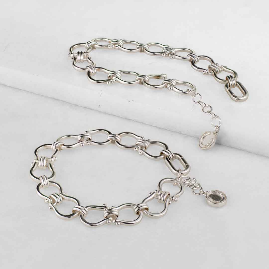 Urban Equestrian  Chapelle - Horseshoe Link Equestrian Bracelet in Silver