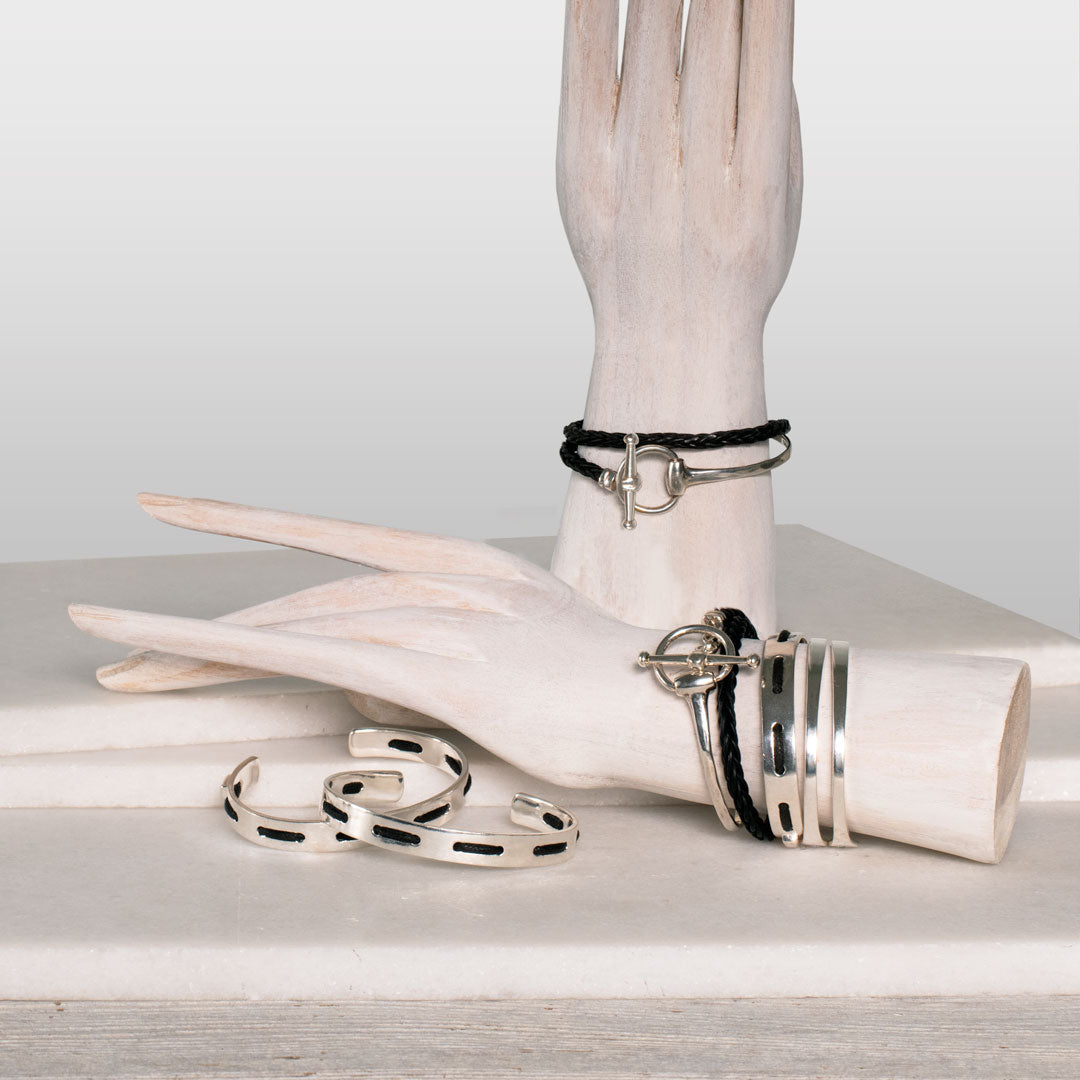 Odeza - Wrap Around Horse Bit Bracelet in Silver & Black