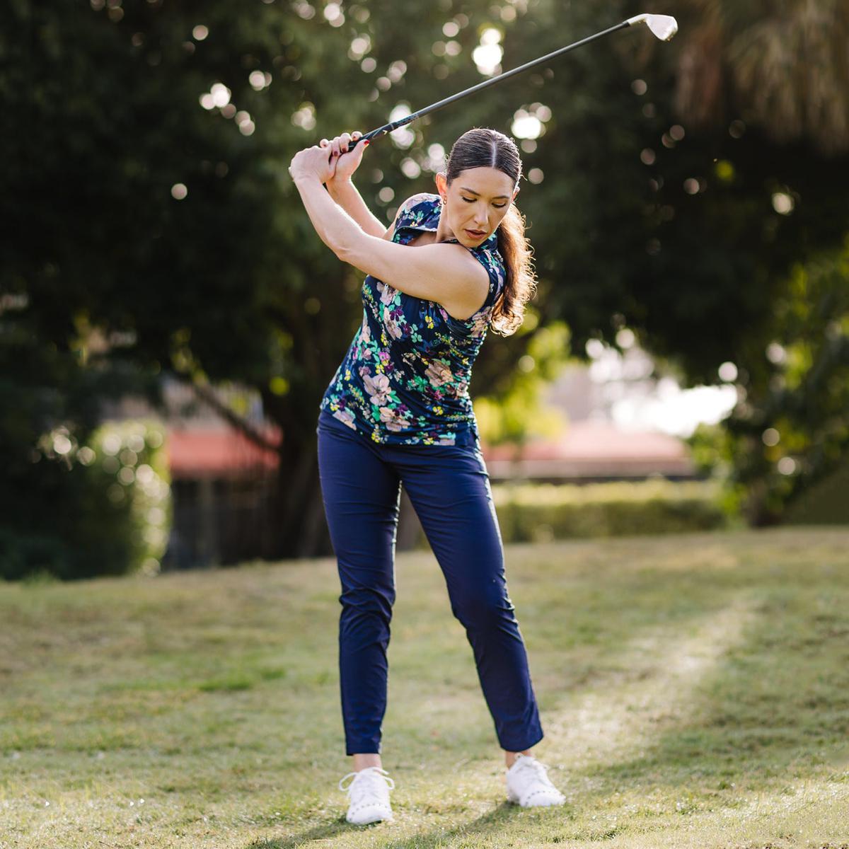 Kastel Navy Tailored 7/8" Active Pant