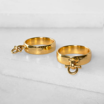 Ariston Horse Bit Equestrian Ring in Gold