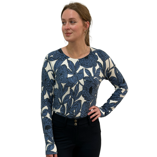 Kastel Pacific Blue Wild Rose Crewneck Sweater