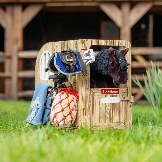 LeMieux Wooden Stable Set