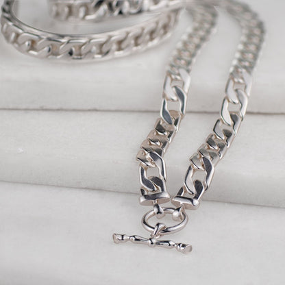 Urban Equestrian  Cadence - Equestrian Curb Chain T-Bar Necklace in Silver