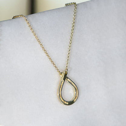 Urban Equestrian  Cali - Equestrian Horseshoe Loop Necklace in Gold