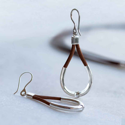 Urban Equestrian  Calista - Equestrian Horseshoe Necklace on Brown Leather