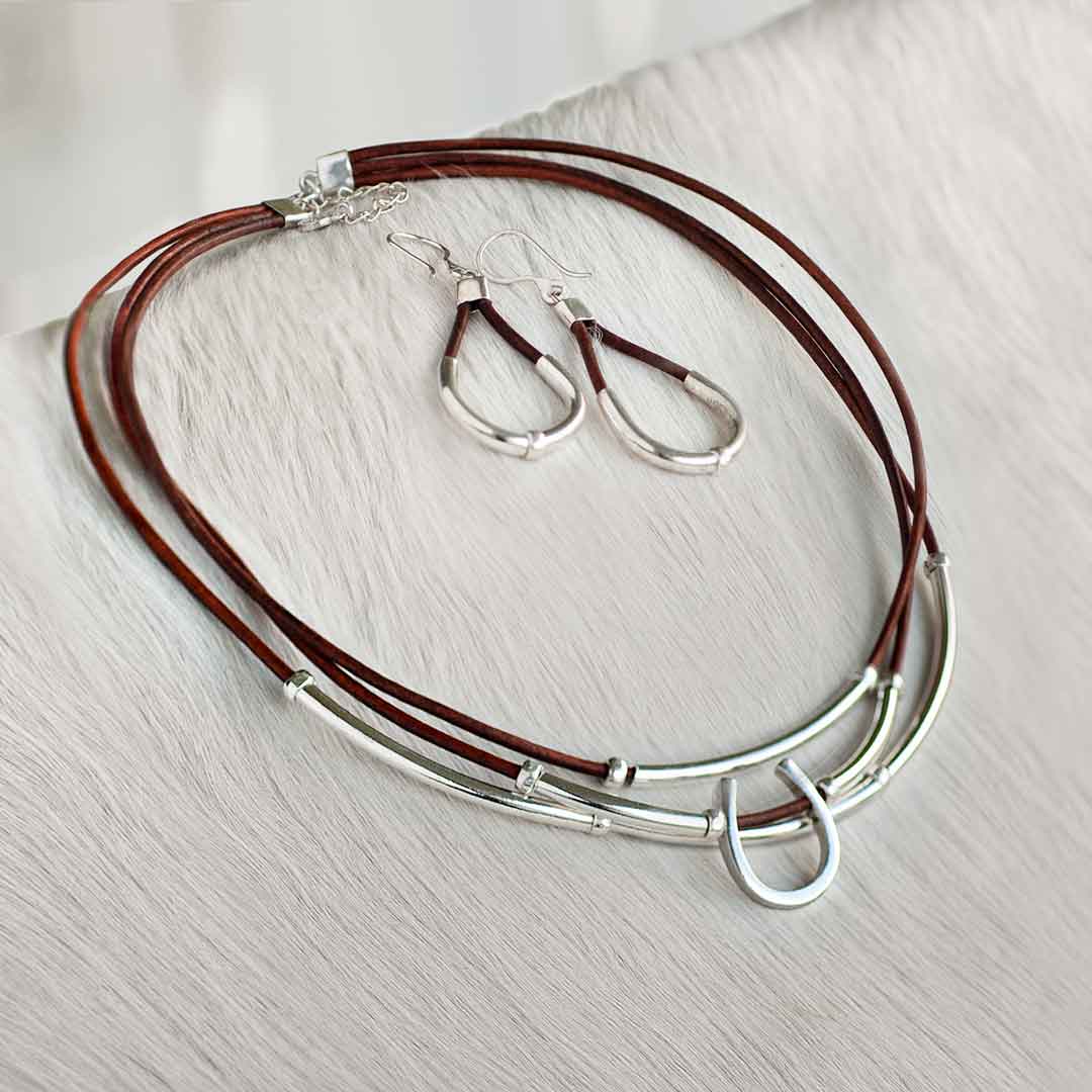 Urban Equestrian  Calista - Equestrian Horseshoe Necklace on Brown Leather