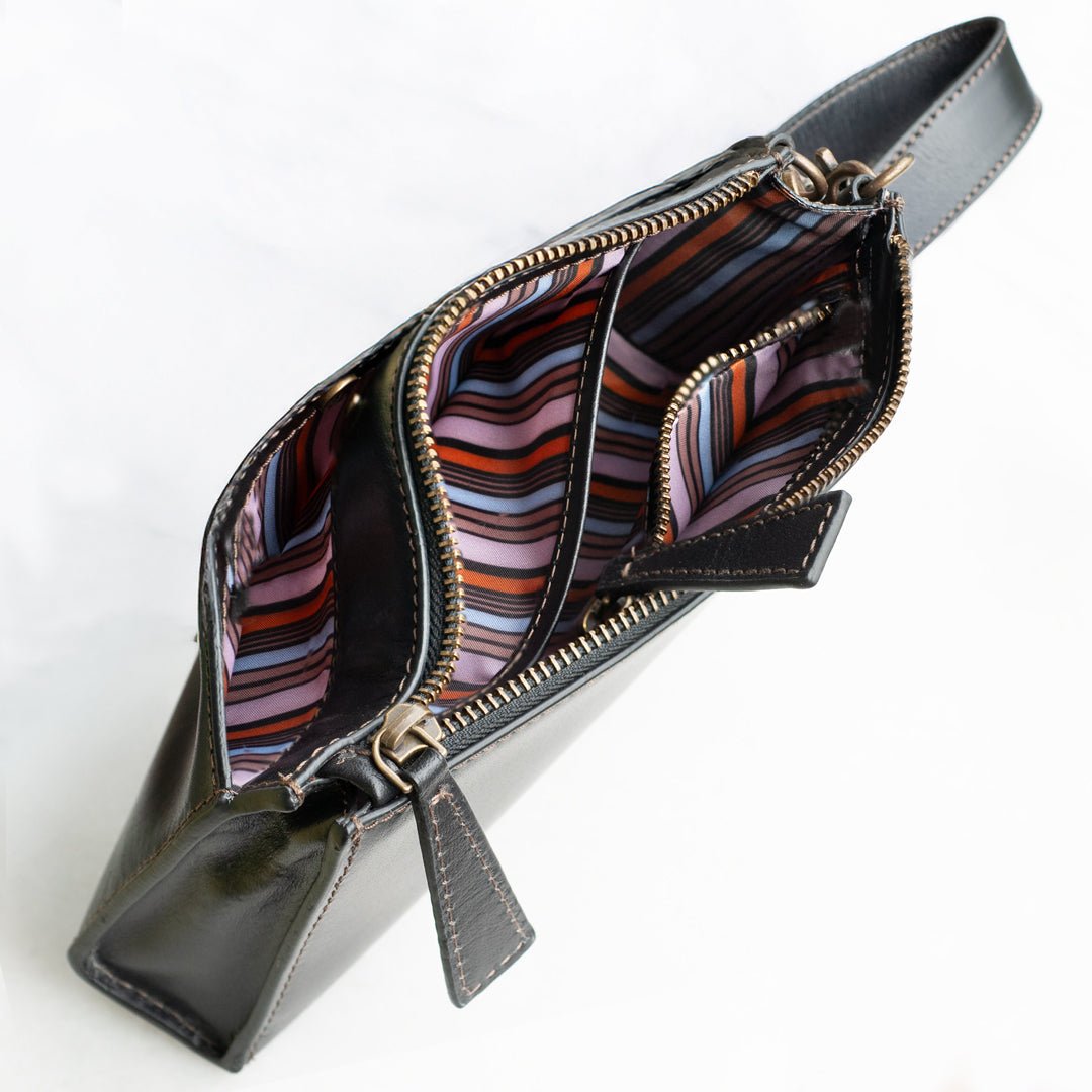 Urban Equestrian  Caravel Wristlet Clutch - Luxury Leather Handbag in Black