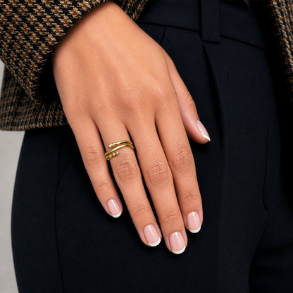 Urban Equestrian  Cavallo - Spiral Horse Hoof Equestrian Ring in Gold