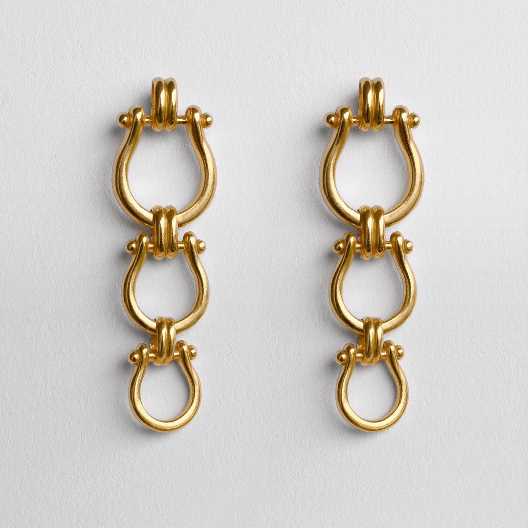 Urban Equestrian  Chapelle - Horseshoe Link Earring in Gold