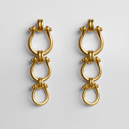 Urban Equestrian  Chapelle - Horseshoe Link Earring in Gold
