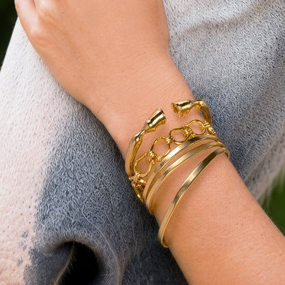 Urban Equestrian  Chapelle - Horseshoe Link Equestrian Bracelet in Gold