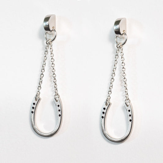 Urban Equestrian  Classique - Horseshoe Chain Earring Sterling Silver Horseshoe Earring