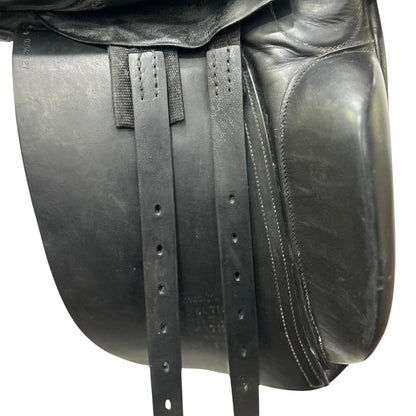 County Connection Buffalo 17.5” Used Dressage Saddle