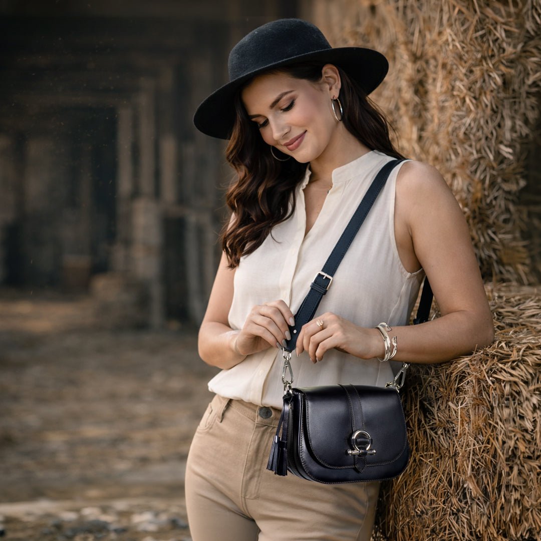 Urban Equestrian  Del Rey - Equestrian Horse Bit Crossbody Luxury Leather Handbag in Cognac
