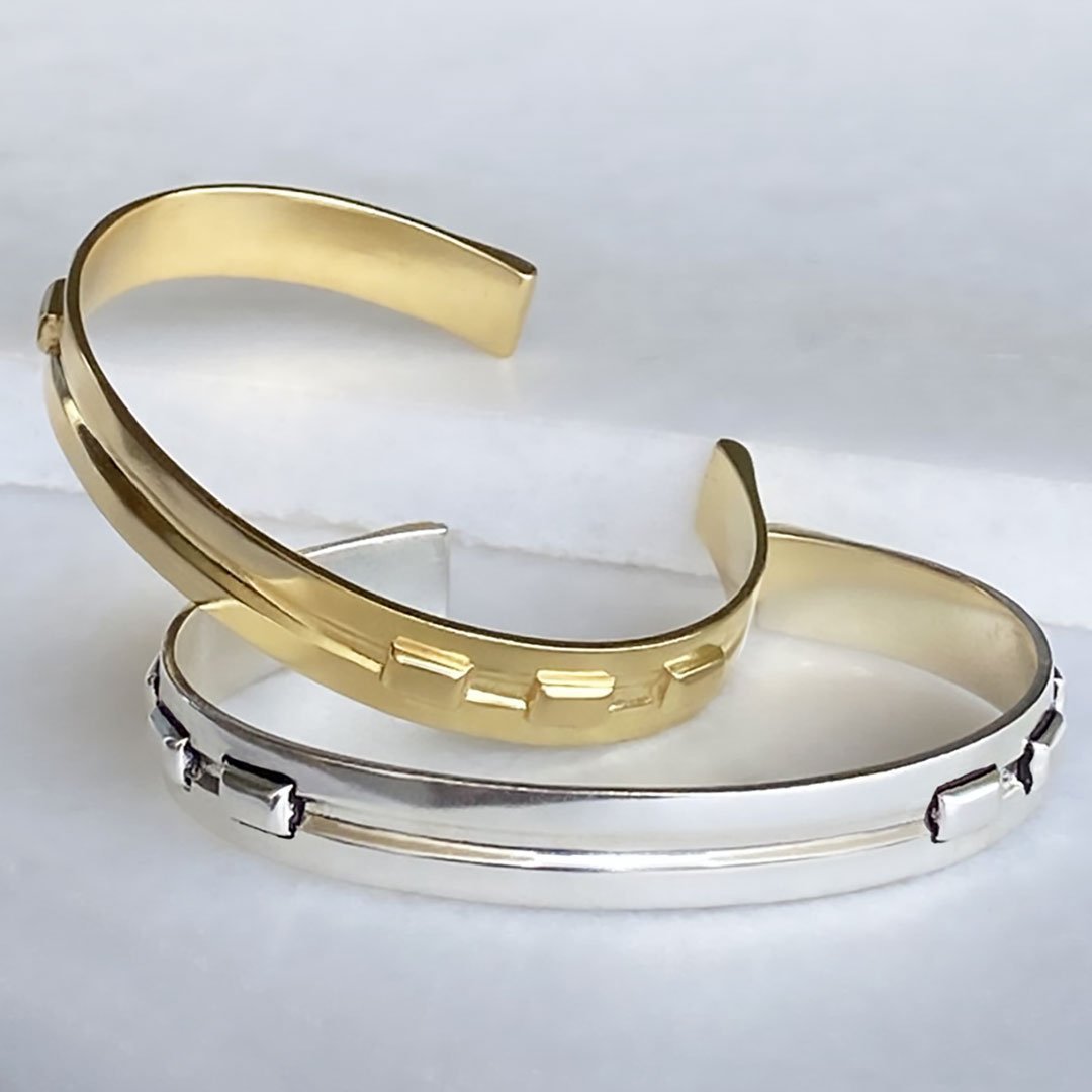 Derby Day - Equestrian Horseshoe Cuff Bracelet in Gold