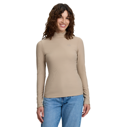 LeMieux Women's Lustre Ribbed Top model view in Champagne 
