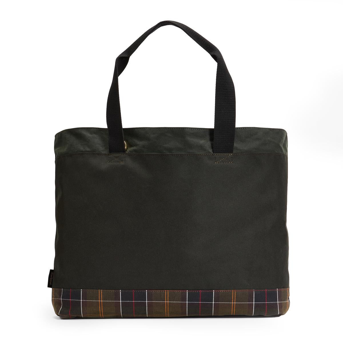 Barbour Men's Field Wax Tote Bag | Farm House Tack