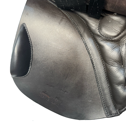 Black Country  Quantum 17.5" Used Close Contact Saddle