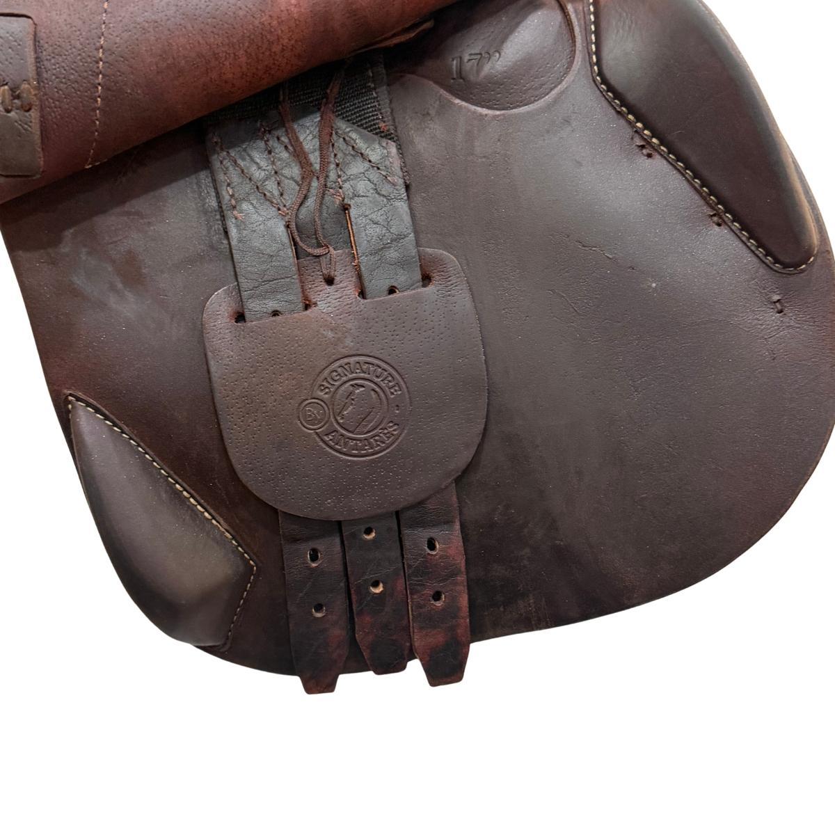 Antares Signature 17" Used Close Contact Saddle