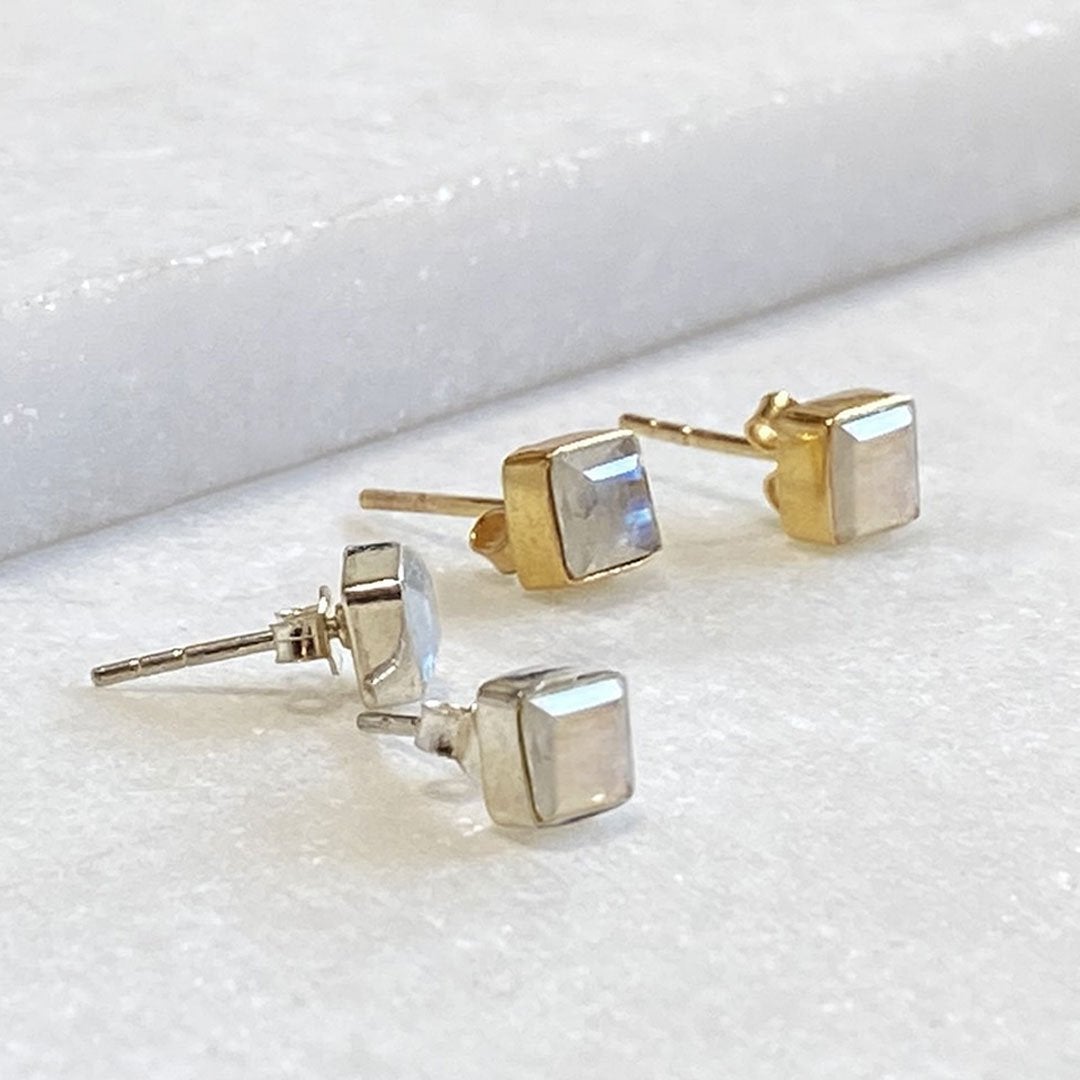 Urban Equestrian  Keepsake - Moonstone Heart Necklace in Gold