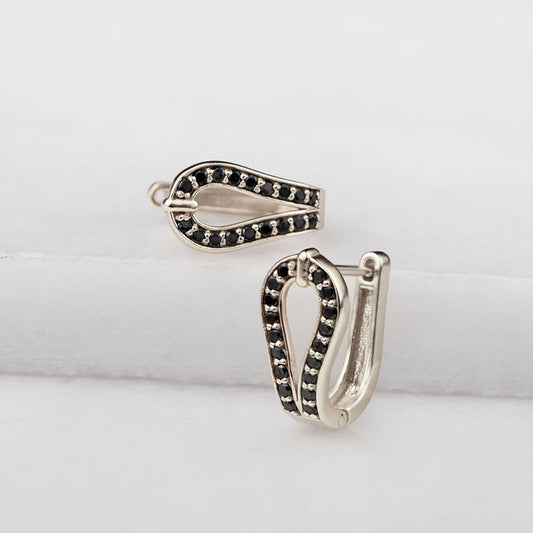 Urban Equestrian  Levade - Moissanite Black Stones Sterling Silver Horseshoe Earring