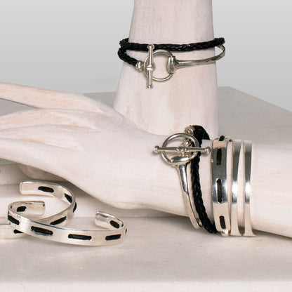 Odeza - Wrap Around Horse Bit Bracelet in Silver & Black