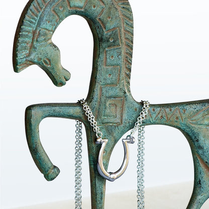 Urban Equestrian  Omega - Equestrian Horseshoe Necklace in Silver