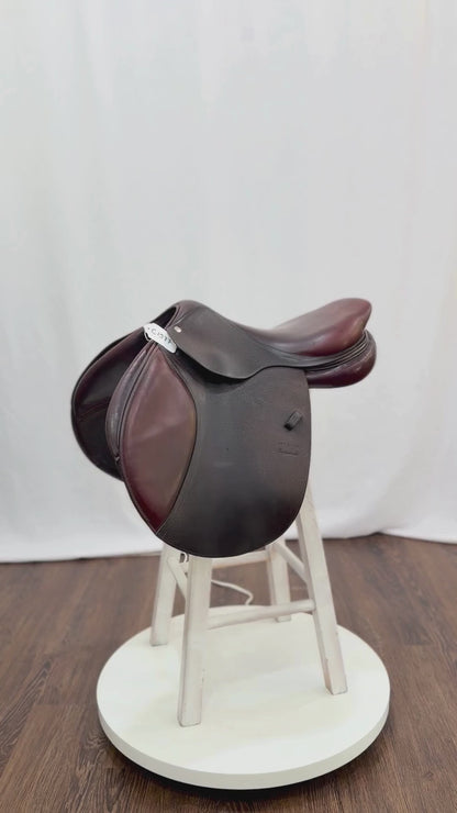 CWD SE01 17" Used Flat Seat Close Contact Saddle