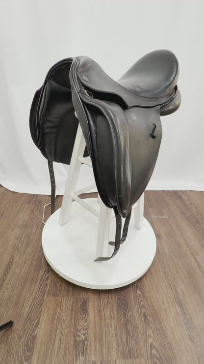 Dresch Buffalo leather 17.5" Used Dressage Saddle