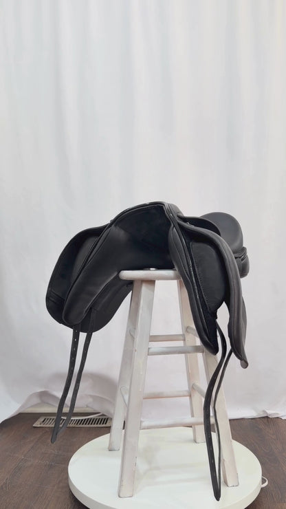 Dresch 17.5” Verdades Tree Used Monoflap Dressage Saddle