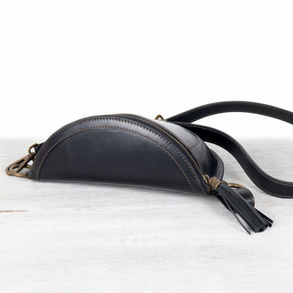 Urban Equestrian  Sonoma Sling Bag in Black