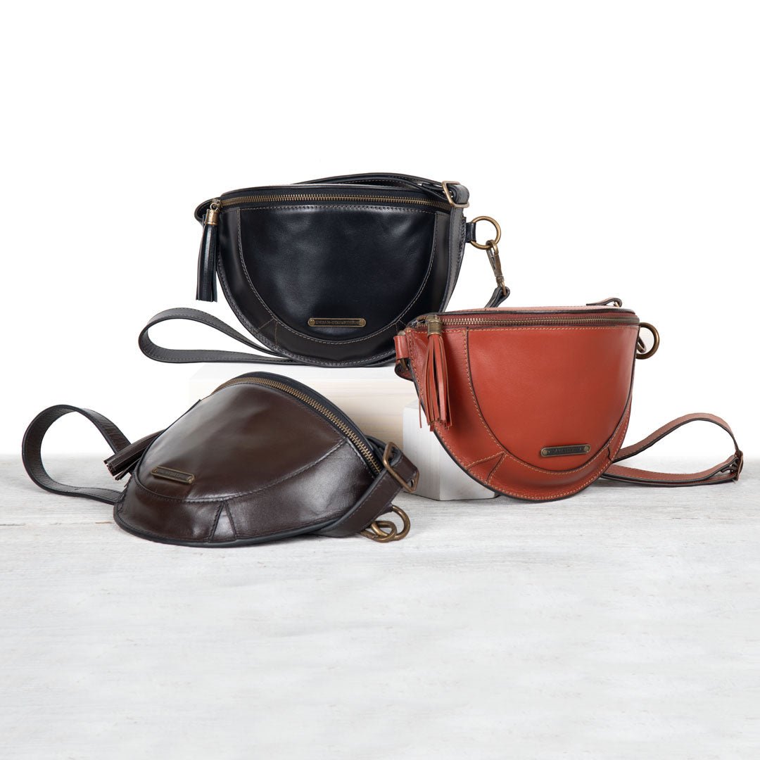 Urban Equestrian  Sonoma Sling Bag in Black