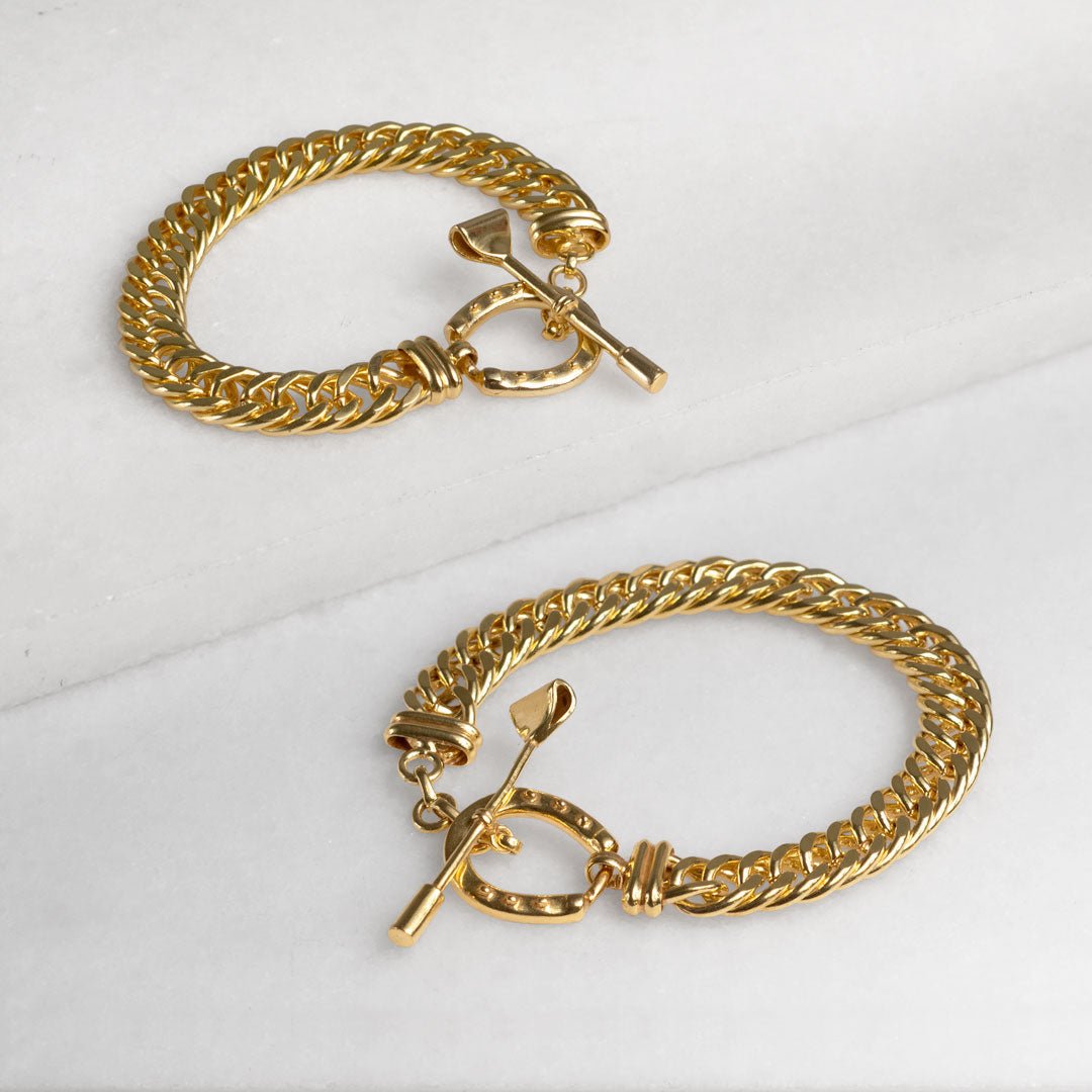 Urban Equestrian  Cavaletti - T Bar Horseshoe Clasp Bracelet in Gold