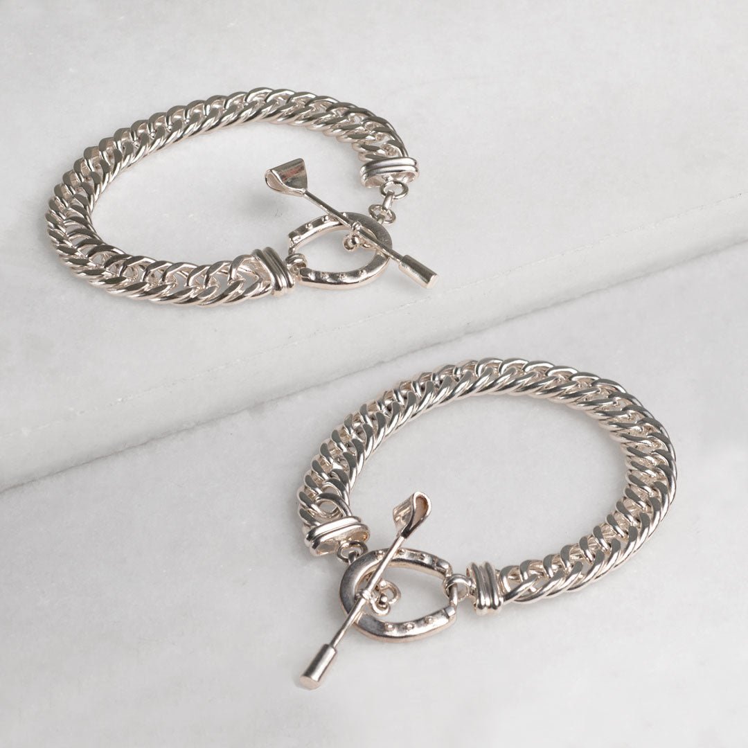 Urban Equestrian  Cavaletti - T Bar Horseshoe Clasp Bracelet in Silver