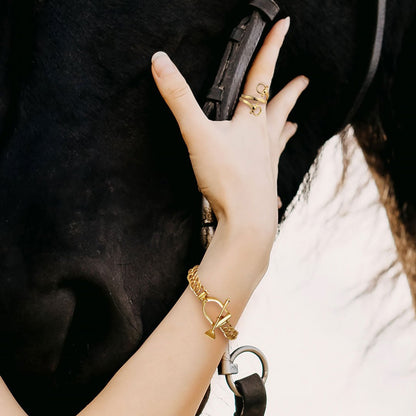 Urban Equestrian  Cavaletti - T Bar Horseshoe Clasp Bracelet in Silver