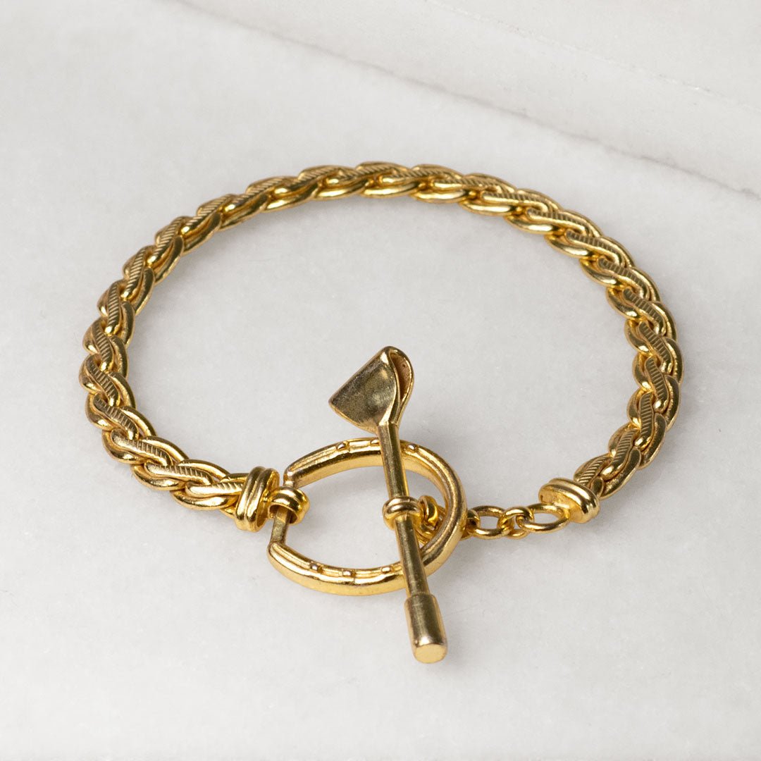 Urban Equestrian  Luxe Horseshoe Clasp Bracelet in Gold