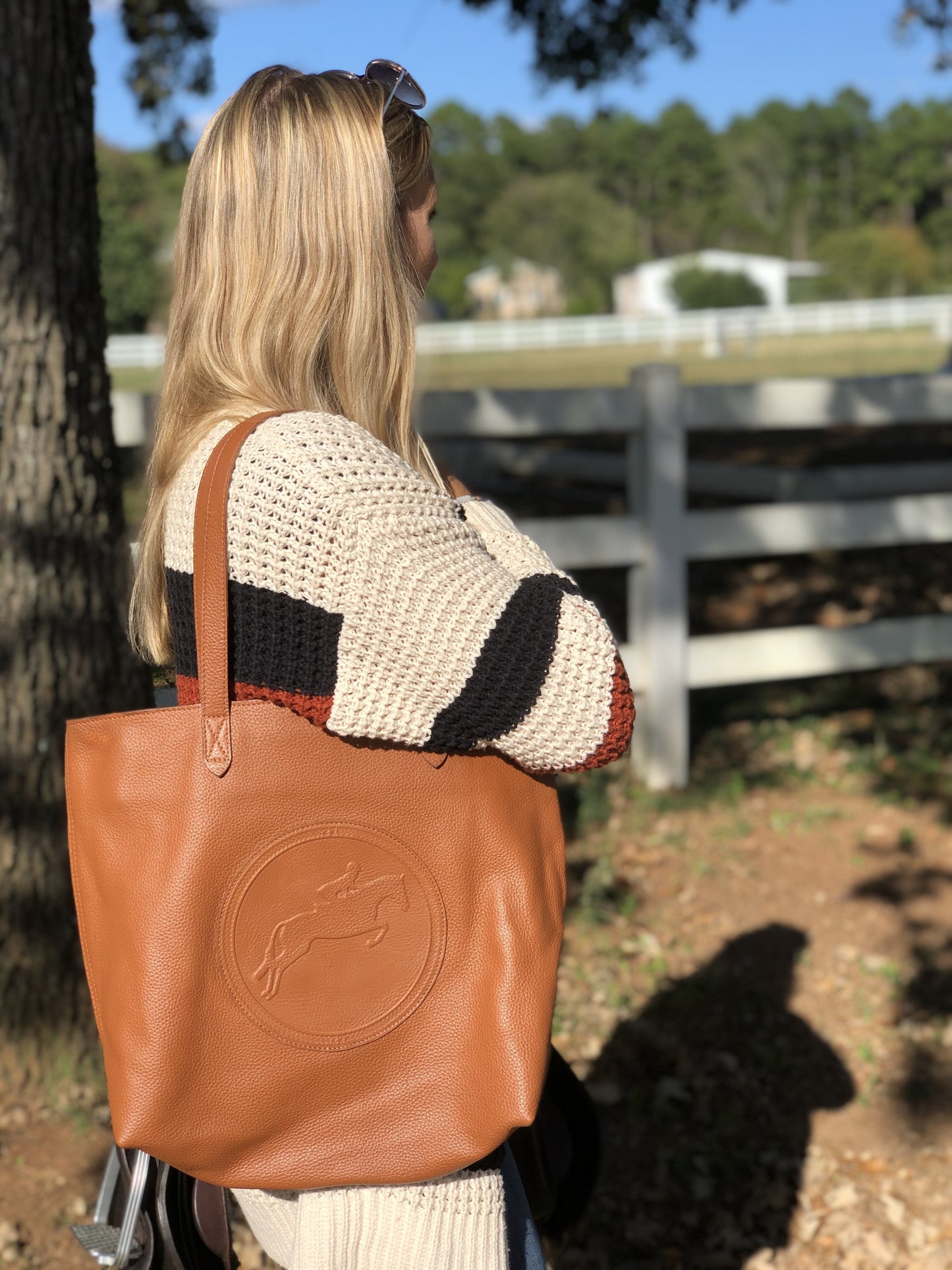 Tucker Tweed Sonoma Shoulder Bag: Hunter/Jumper