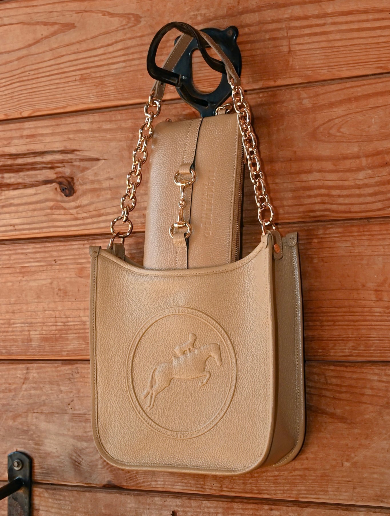 Tucker Tweed Middleburg Messenger, Hunter/Jumper